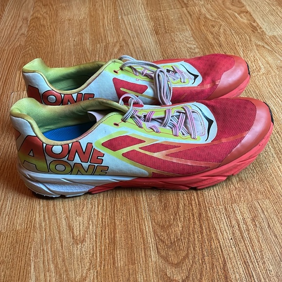 Hoka One One Tracer - Picture 1 of 7